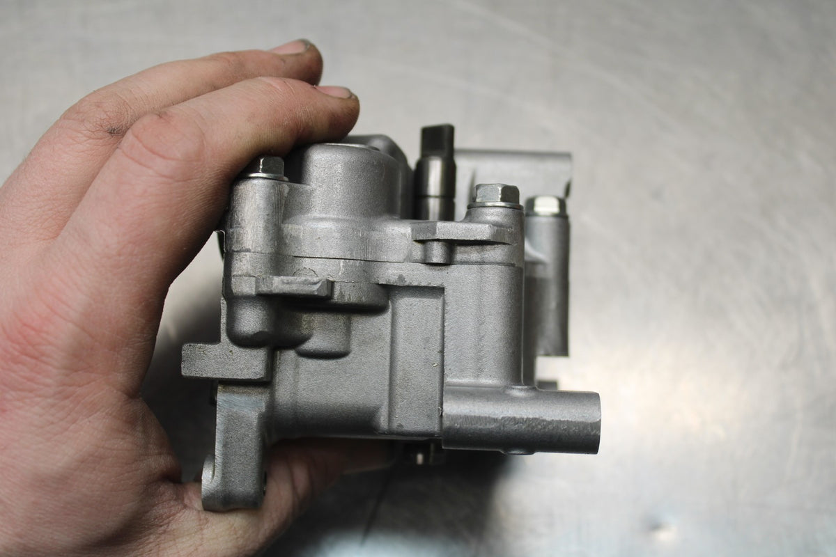 08-09 HONDA CBR1000RR ENGINE MOTOR OIL PUMP BB128