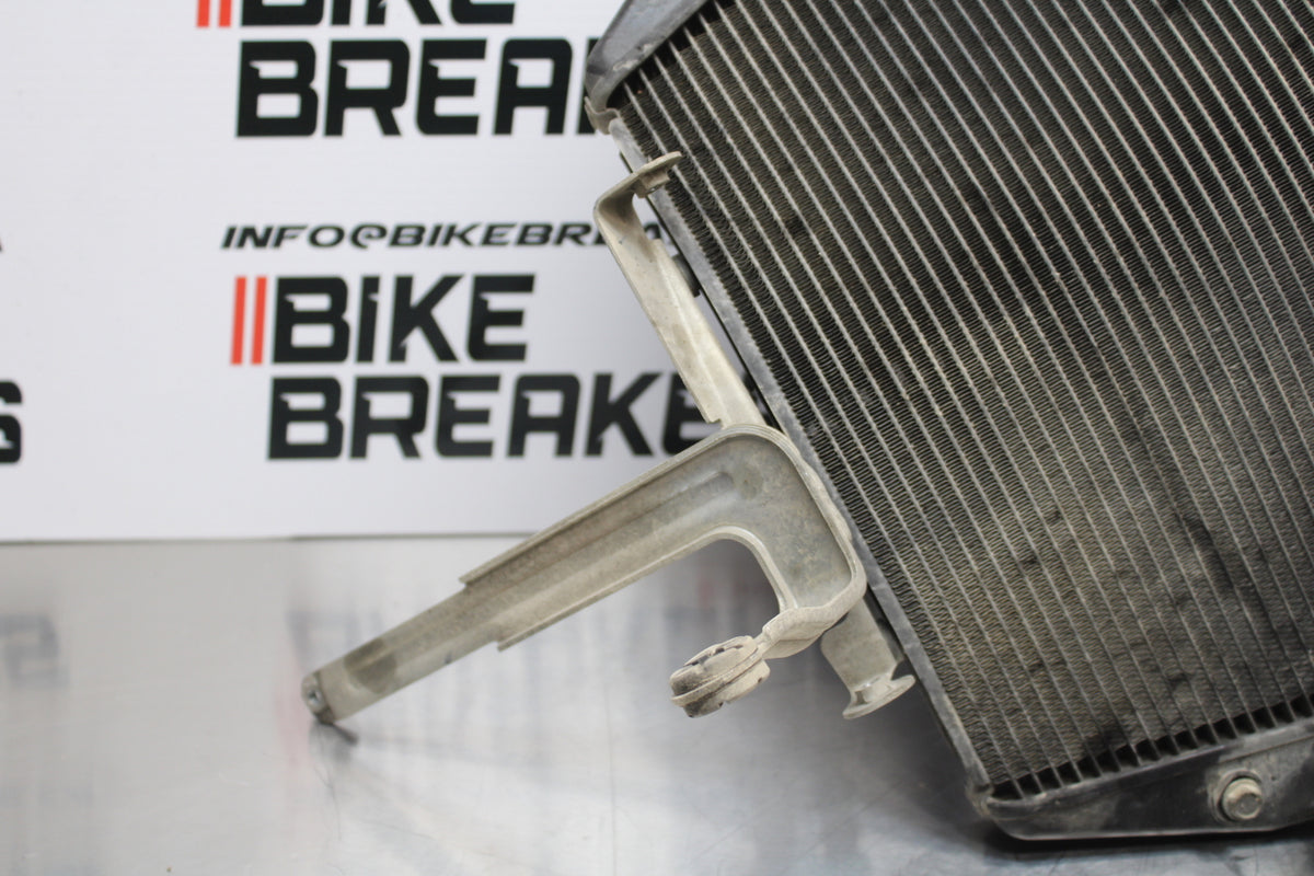 11 SUZUKI GSXR1000 ENGINE RADIATOR MOTOR COOLER COOLING RADIATER BB142