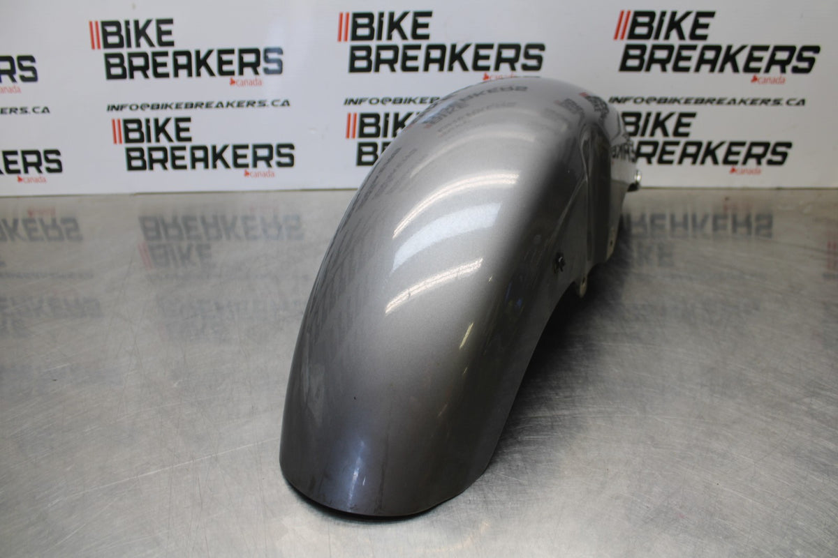 05 TRIUMPH ROCKET III FRONT WHEEL FENDER BB186