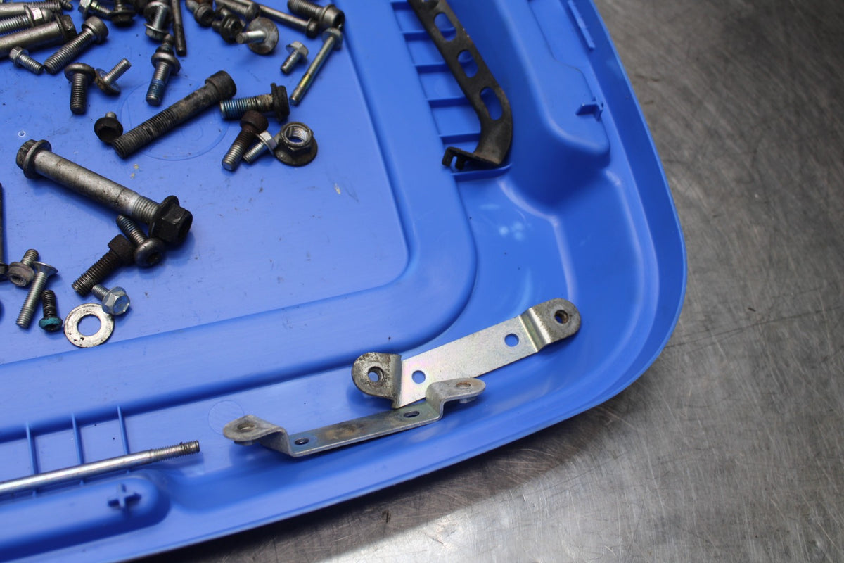 06-07 SUZUKI GSXR600 BOLTS HARDWARE MOTOR SCREWS BB836