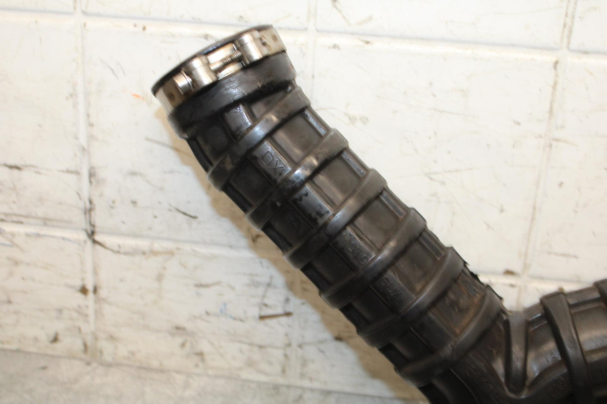 16-17 MOTO GUZZI V7 II AIRBOX INTAKE BOOT BB57