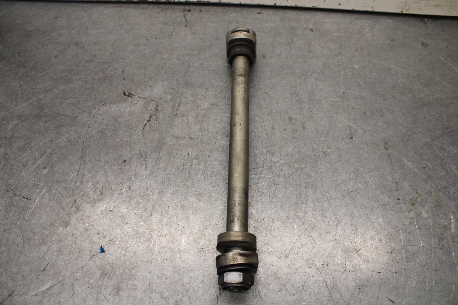 19-21 TRIUMPH SPEED TWIN 1200 REAR AXLE T2015060 BB653