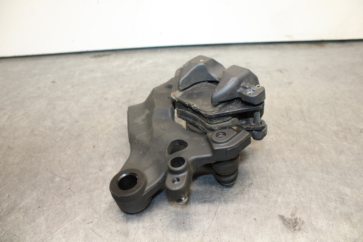 19-21 YAMAHA YZF R3 REAR BACK BRAKE CALIPER W MOUNT BRACKET BB121