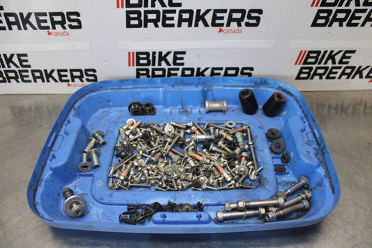 09 KAWASAKI CONCOURS 14 ZG1400B MOUNTING BOLTS HARDWARE SCREWS BB875