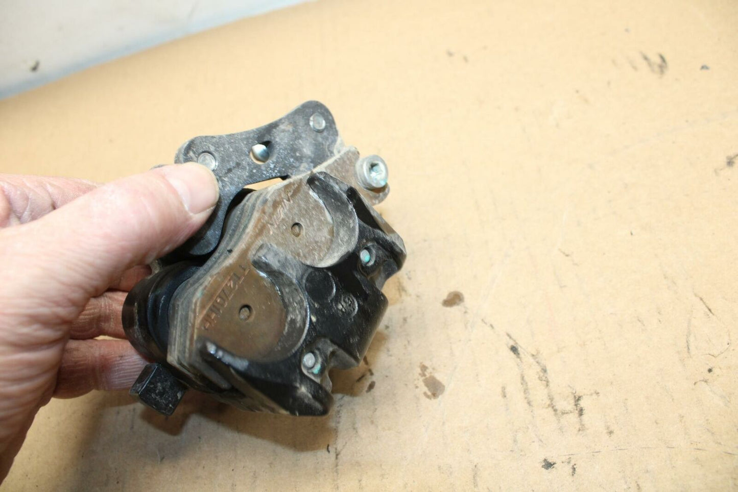 15 KAWASAKI NINJA 300 EX300 ABS FRONT BRAKE CALIPER BB395