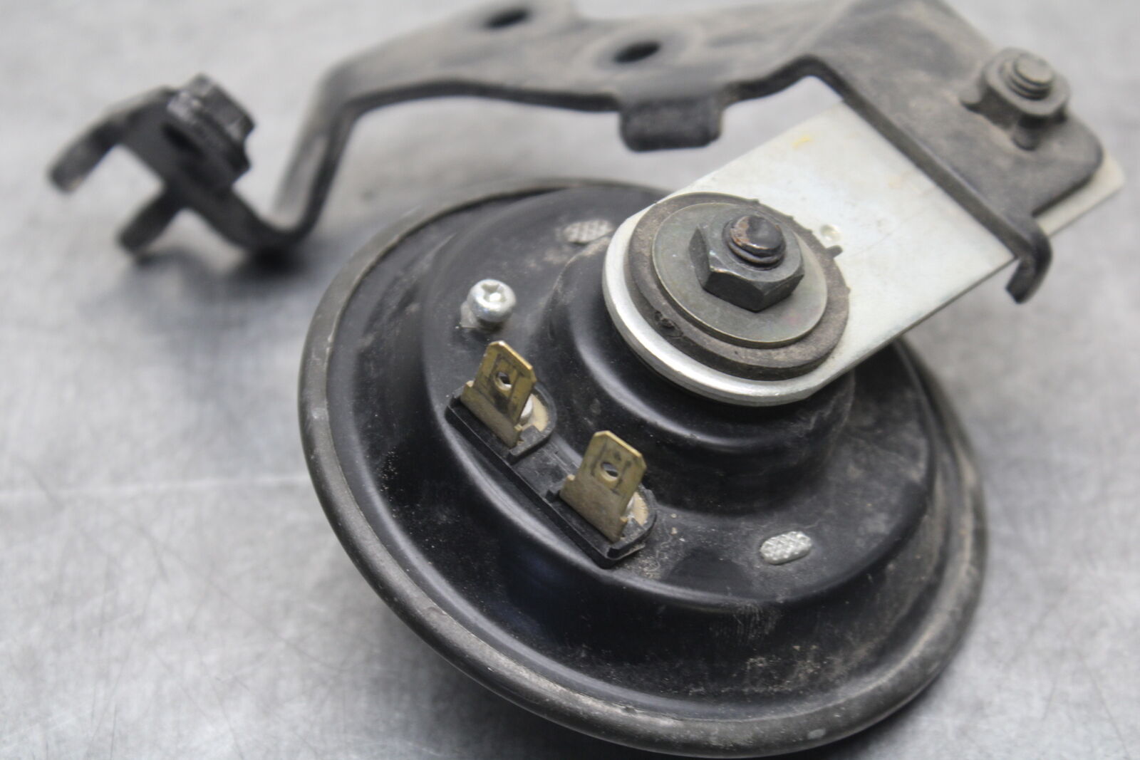 07-08 YAMAHA YZF R1 HORN SIGNAL BB675