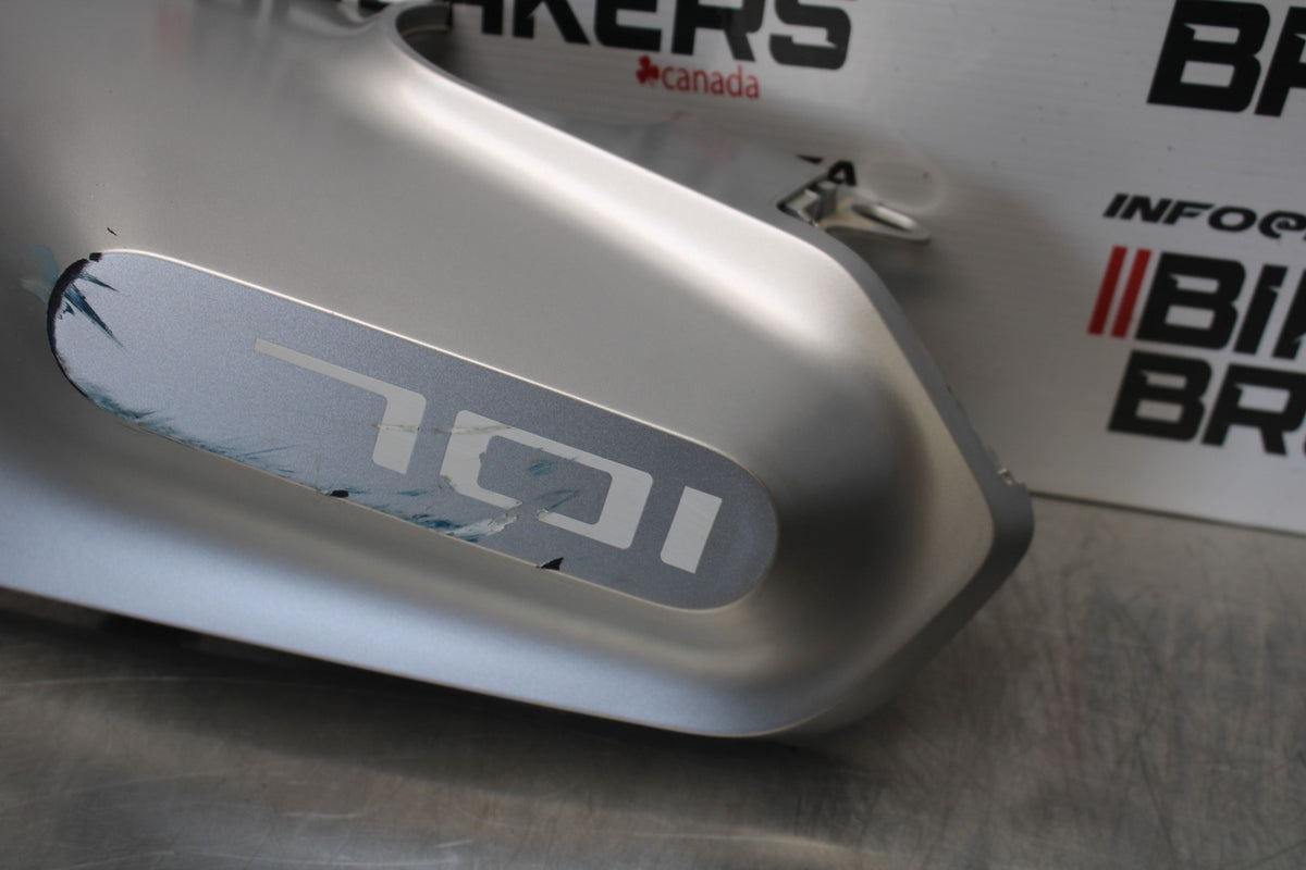 18-22 HUSQVARNA VITPILEN 701 RIGHT GAS TANK FUEL CELL COVER FAIRING COWL BB198