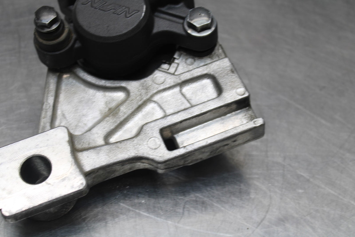 15 SUZUKI GW250F REAR BACK BRAKE CALIPER W MOUNT BRACKET BB789