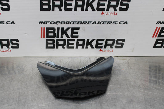 08 KAWASAKI NINJA ZX10R CENTER REAR BACK TAIL FAIRING COWL BB201