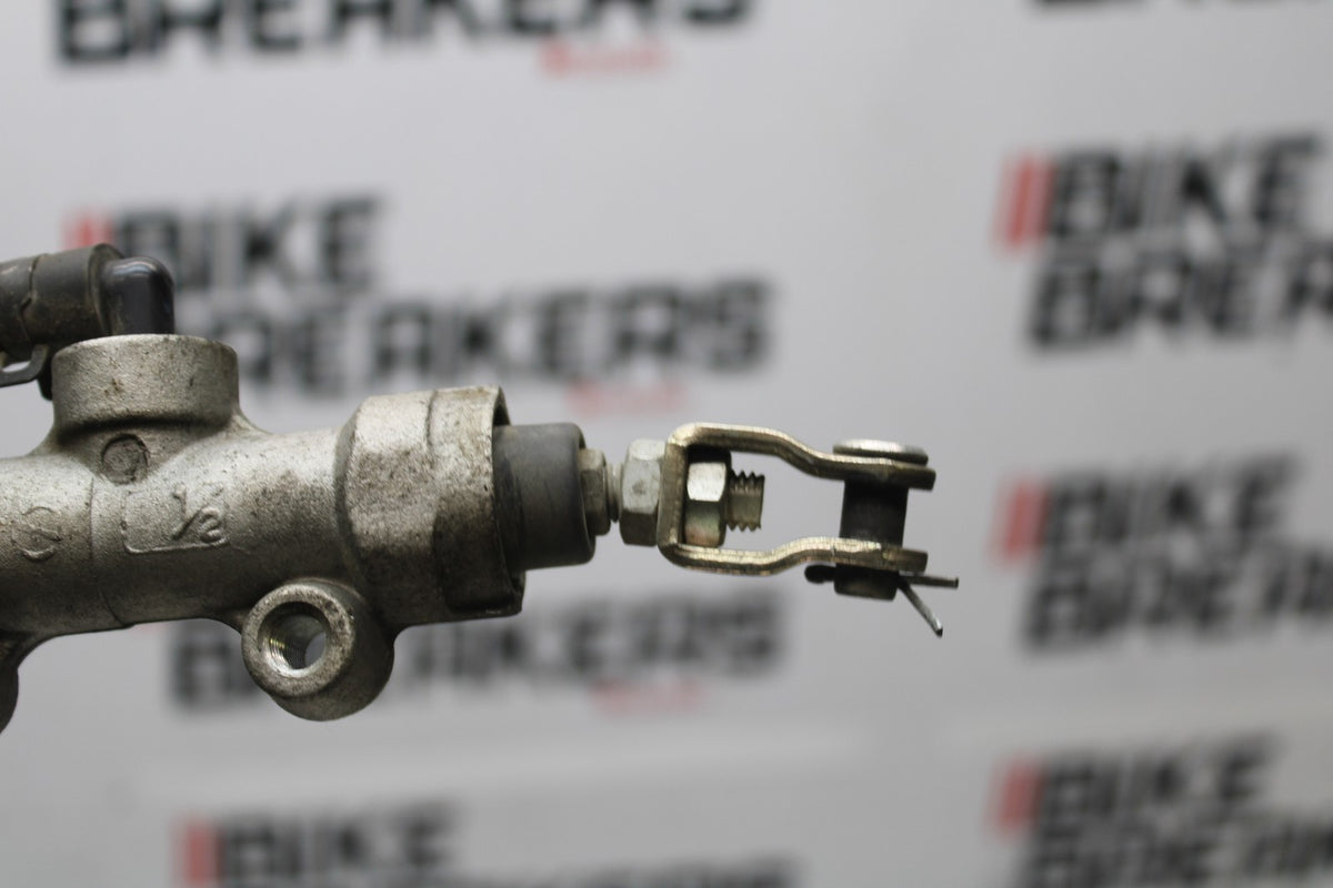 05-06 KAWASAKI NINJA ZX6R REAR BACK BRAKE MASTER CYLINDER W RESERVOIR BB877