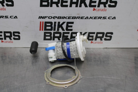 17-18 YAMAHA YZF R3 FUEL PUMP GAS PETROL SENDER UNIT BB813