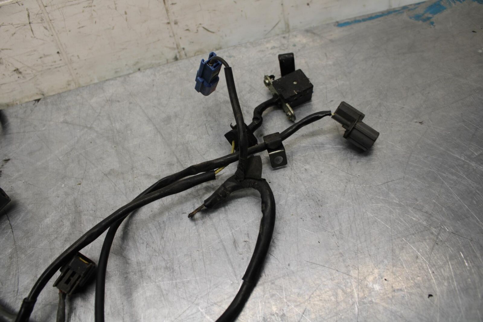 06-11 KAWASAKI  ZX-14R ENGINE MOTOR GEAR POSTION SENSOR HARNESS BB478