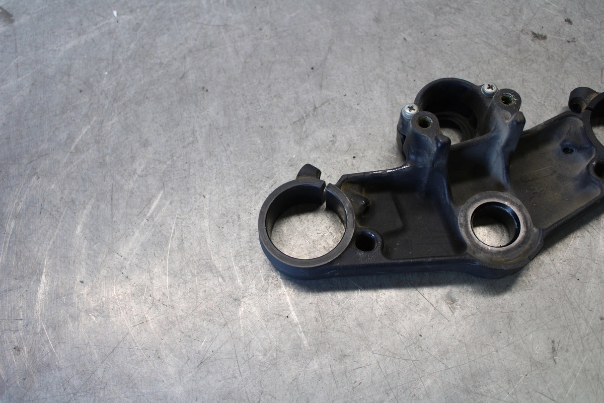 03-04 HONDA CBR600RR FORKS UPPER TRIPLE TREE CLAMP 53300-MEE-000 BB661