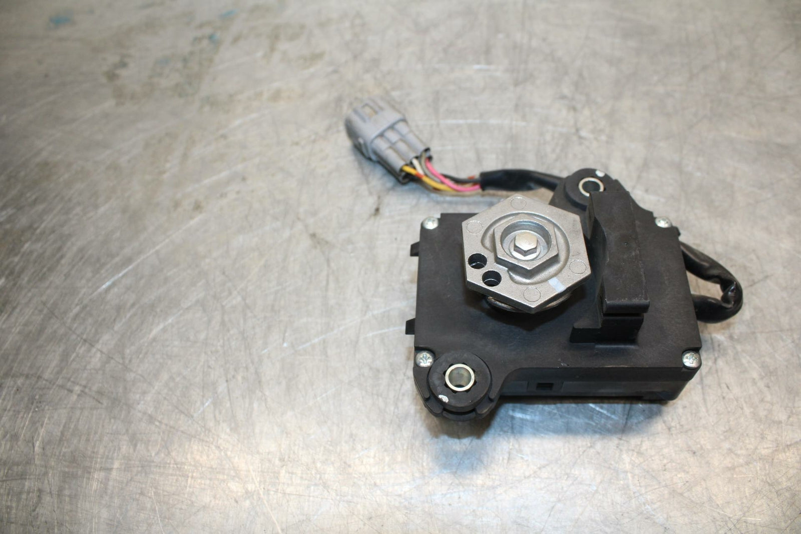 11-17 SUZUKI GSXR600 EXHAUST VALVE SERVO MOTOR BB417