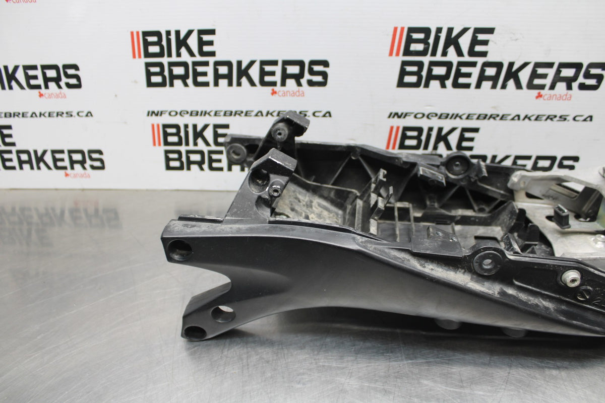 06-07 SUZUKI GSXR750 REAR SUBFRAME BACK SUB FRAME BB811