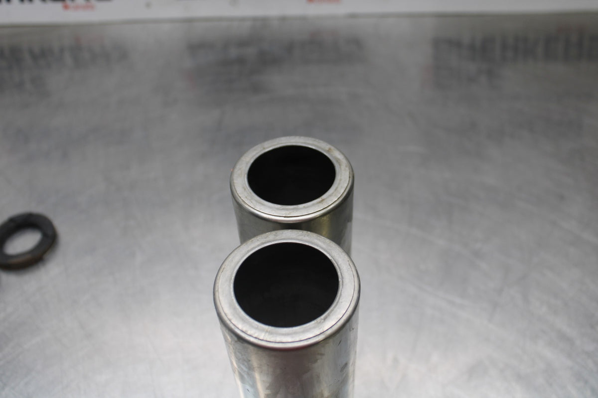 06 KAWASAKI VULCAN 900 FRONT FORK LOWER COVERS BOTTOM GUARDS SHIELD COWL  BB799