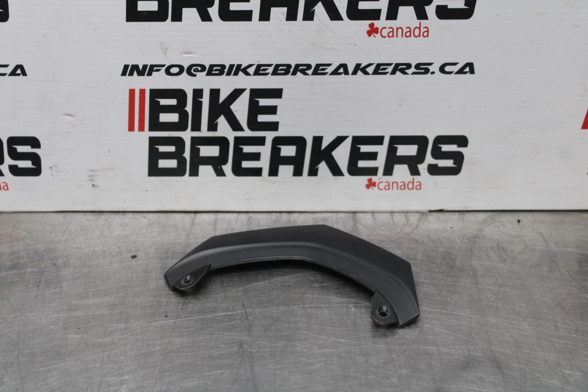 12-16 KAWASAKI NINJA 650 EX650F ABS CENTER REAR TAIL FAIRING COVER TRIM BB860