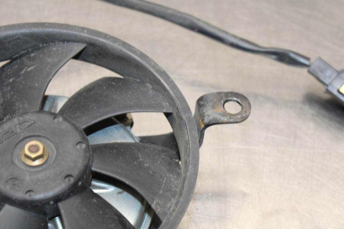 05 YAMAHA YZF R6 RIGHT ENGINE RADIATOR COOLING FAN MOTOR BB858