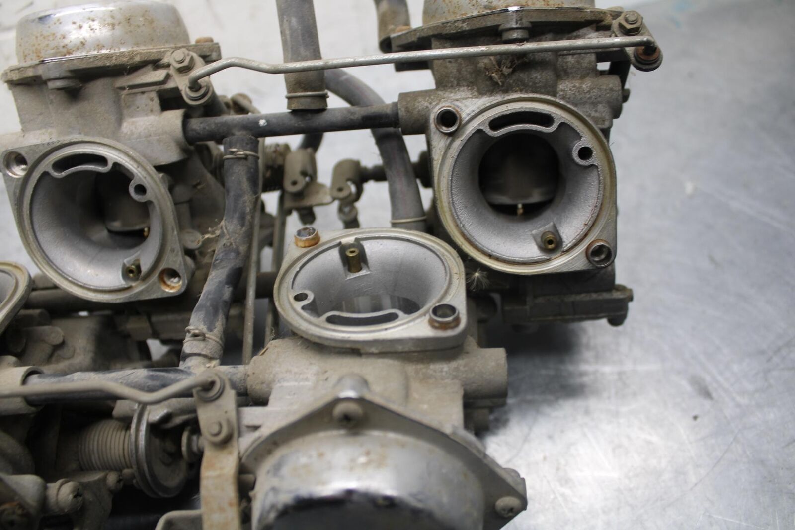 1984 Honda Interceptor 750 VF750F CARBS CARBURETORS BB38