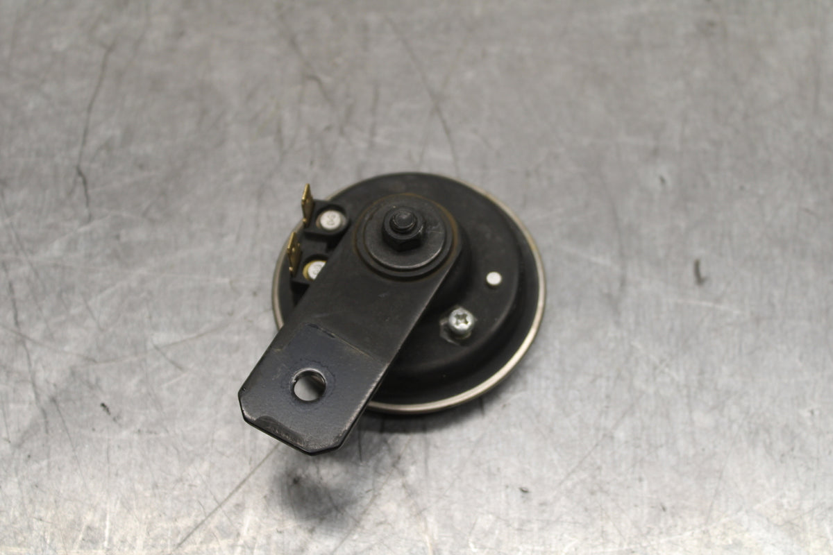 19-22 KAWASAKI Z400 HORN SIGNAL BB738