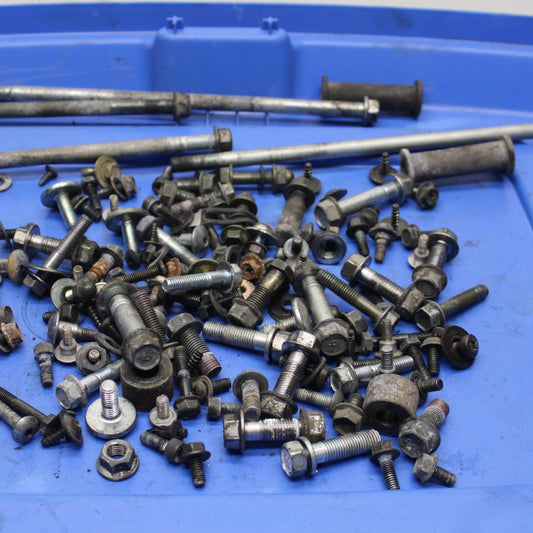 04-09 SUZUKI GS 500 FH GS500F LEFTOVER MOUNTING BOLTS HARDWARE MOTOR  BB97