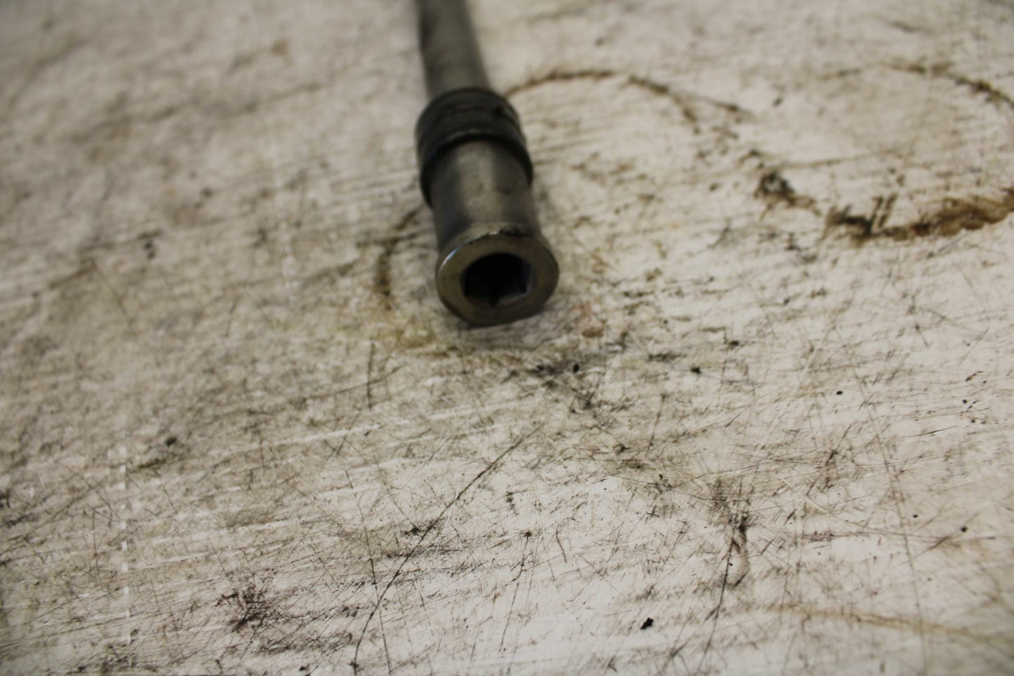 07-09 KAWASAKI VERSYS 650 FRONT WHEEL RIM AXLE PIVOT BOLT BB302