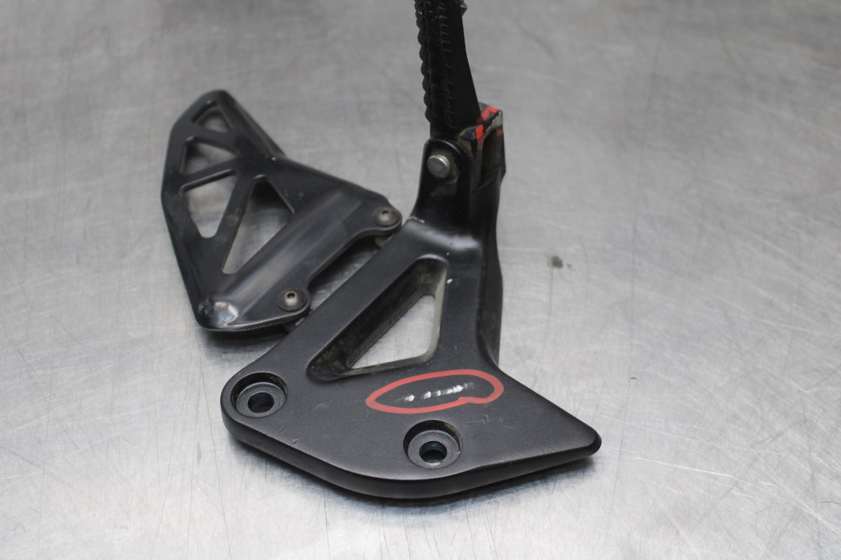 24-25 SUZUKI GSXR1000 LEFT REARSET REAR SET DRIVER FOOT PEG REST STOP BB767