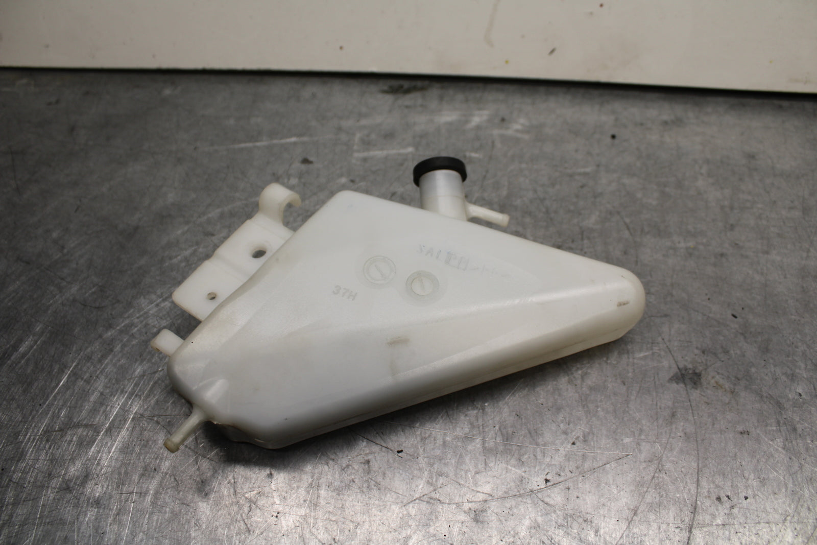 08-10 SUZUKI GSXR750 COOLANT WATER TANK RESERVOIR BOTTLE BB119