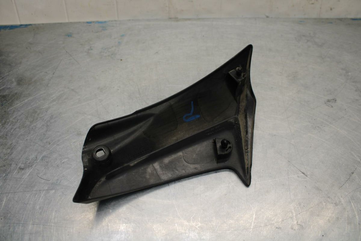 11-22 SUZUKI GSXR600 RIGHT FRAME SIDE COVER COWL PANEL TRIM FAIRING BB422