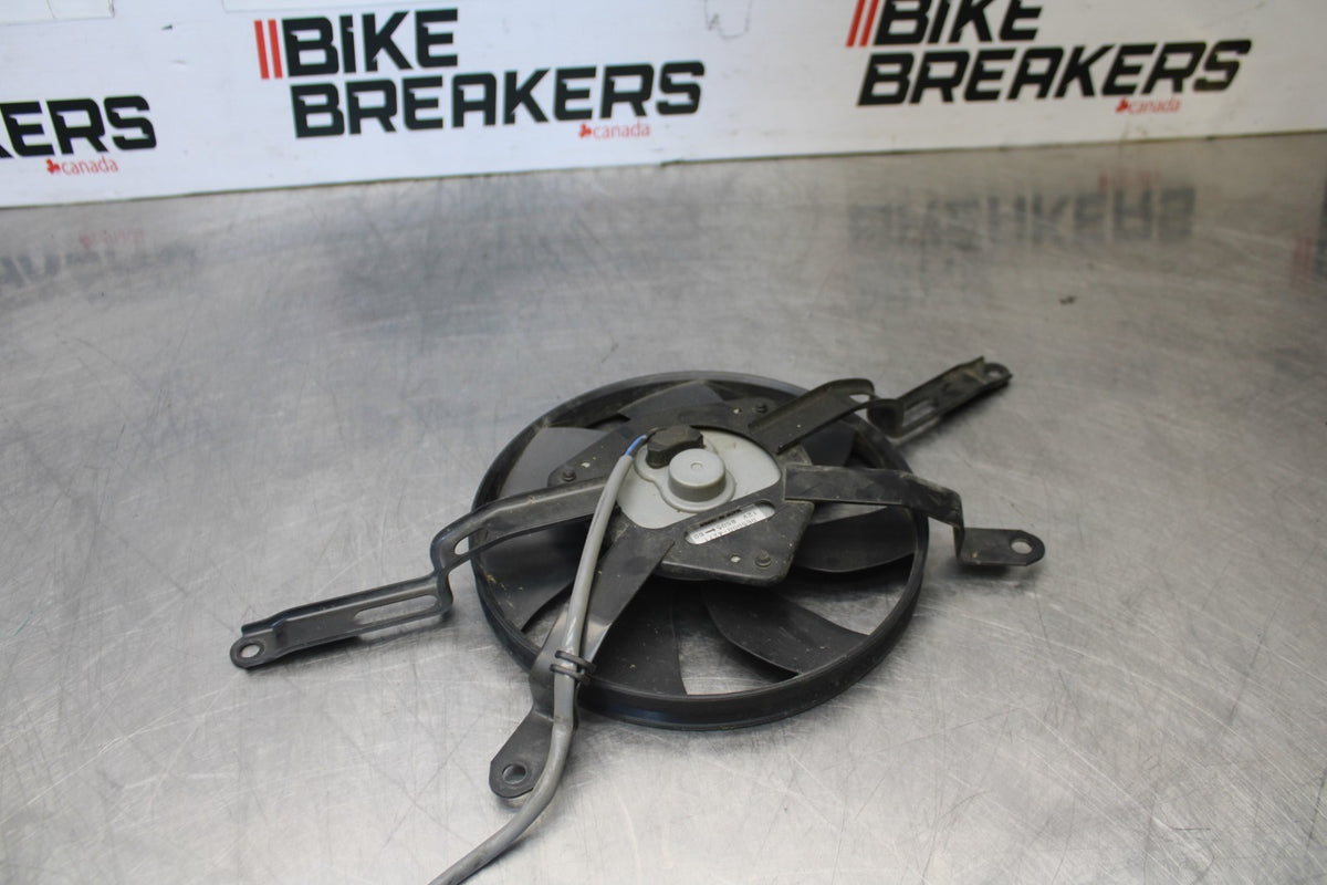15-17 YAMAHA FJ09 ENGINE RADIATOR COOLING FAN BB906