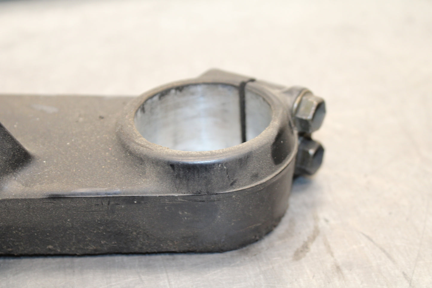 00-02 KAWASAKI NINJA ZX6R FRONT FORKS CLAMP LOWER TRIPLE TREE STEM BB750