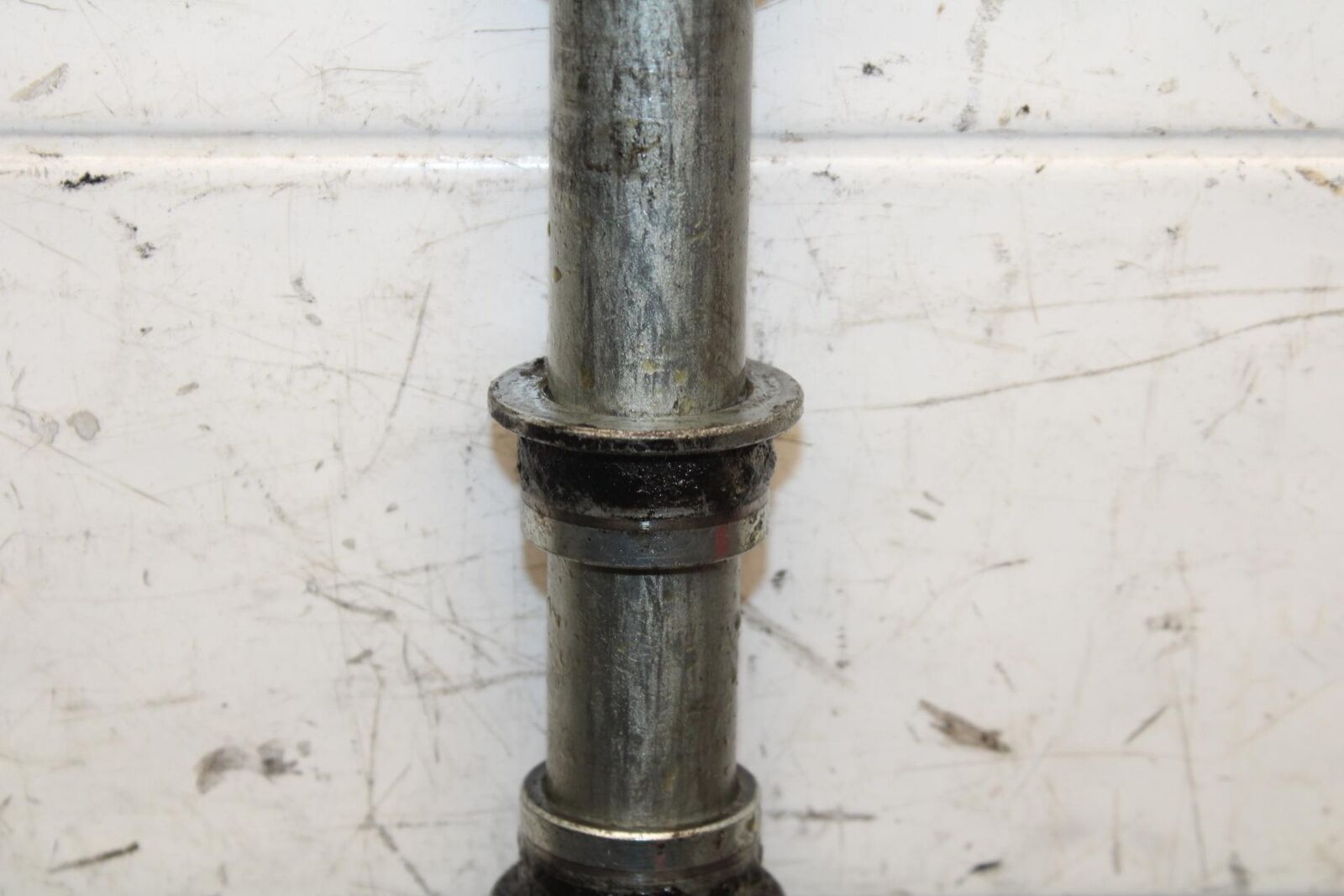 2000 Kawasaki Ninja ZX9R ZX900F FRONT WHEEL RIM AXLE PIVOT BOLT 41068-1404 BB70