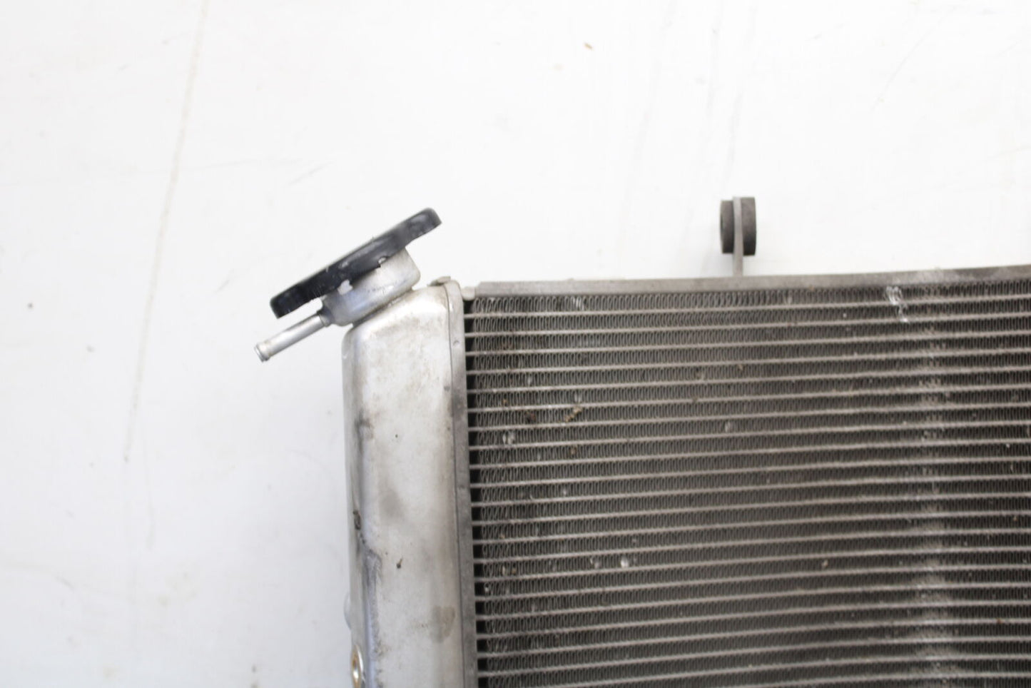 13-18 KAWASAKI NINJA ZX6R ENGINE RADIATOR MOTOR COOLER COOLING RADIATER  BB682