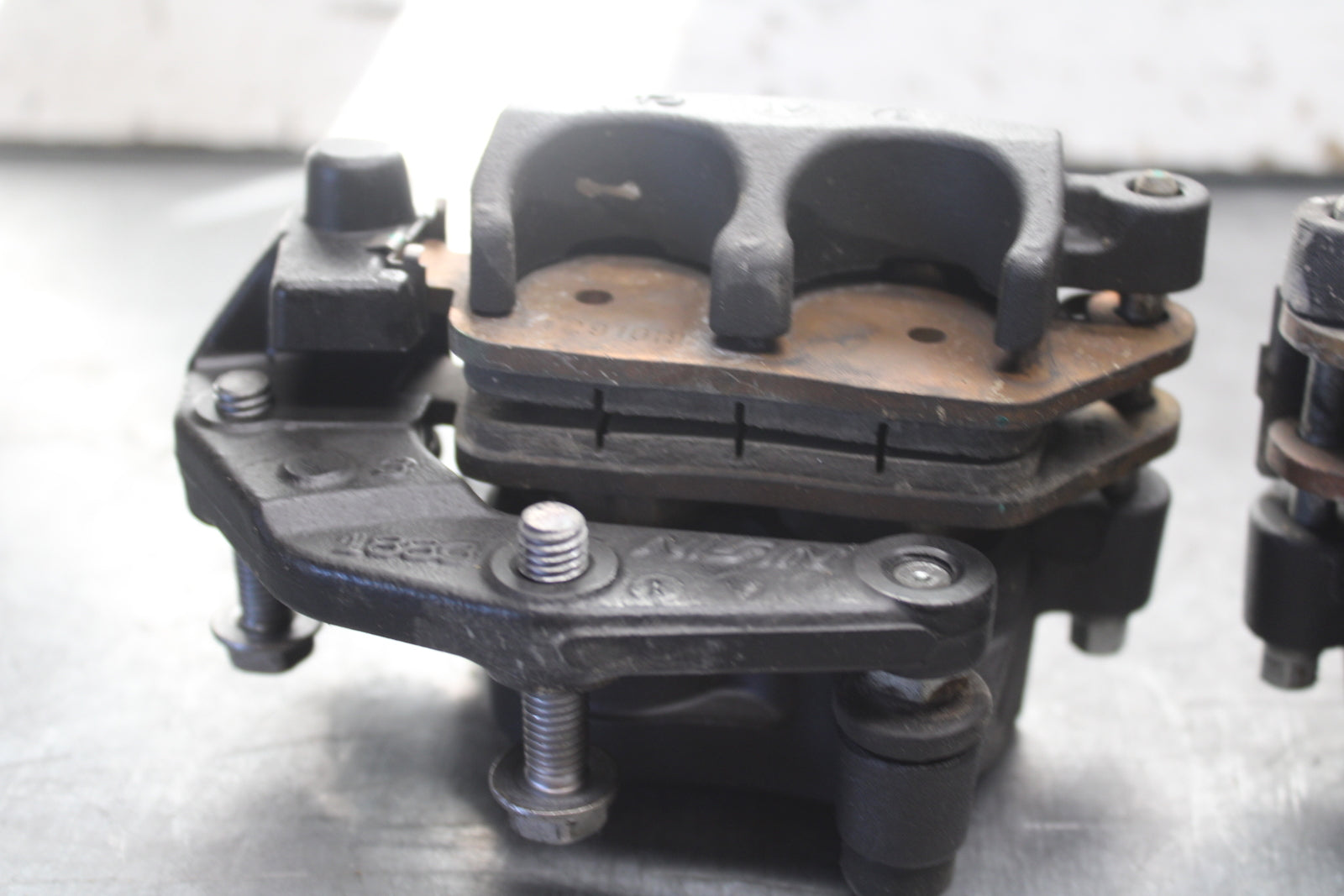 18-24 KAWASAKI NINJA 650 RIGHT LEFT FRONT BRAKE CALIPER SET PAIR CALIPERS BB725