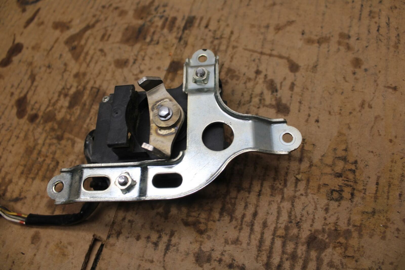 12 SUZUKI GSXR1000 EXHAUST VALVE SERVO MOTOR BB205 B