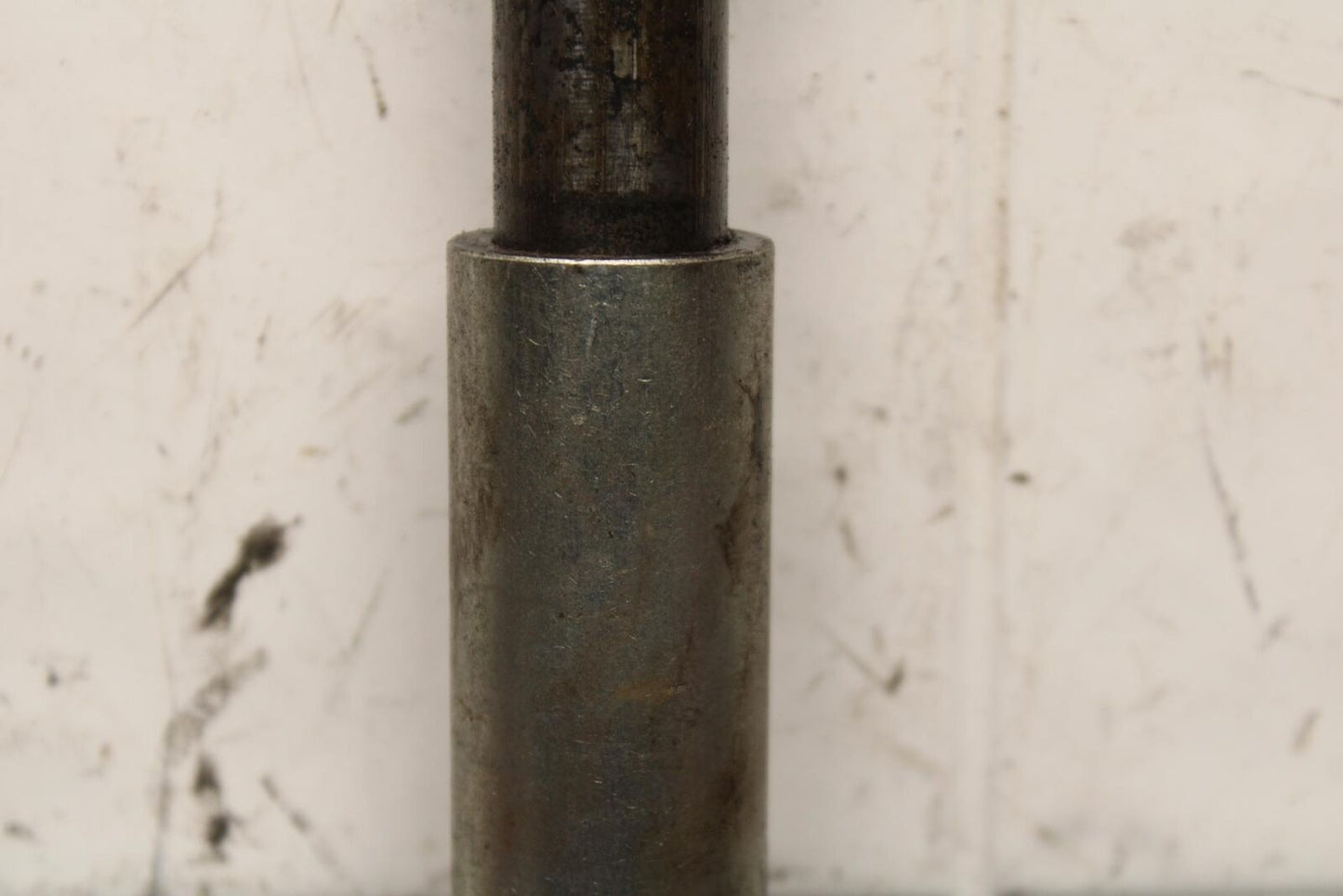 2005 Kawasaki Vulcan 1500 VN1500N REAR AXLE BACK WHEEL RIM PIVOT BOLT  BB576