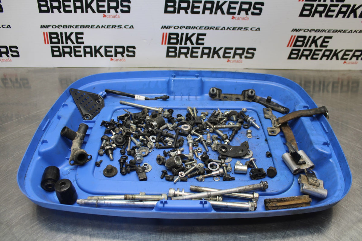 17-22 KTM 390 DUKE ENGINE MOUNTING BOLTS HARDWARE MOTOR SCREWS BB180
