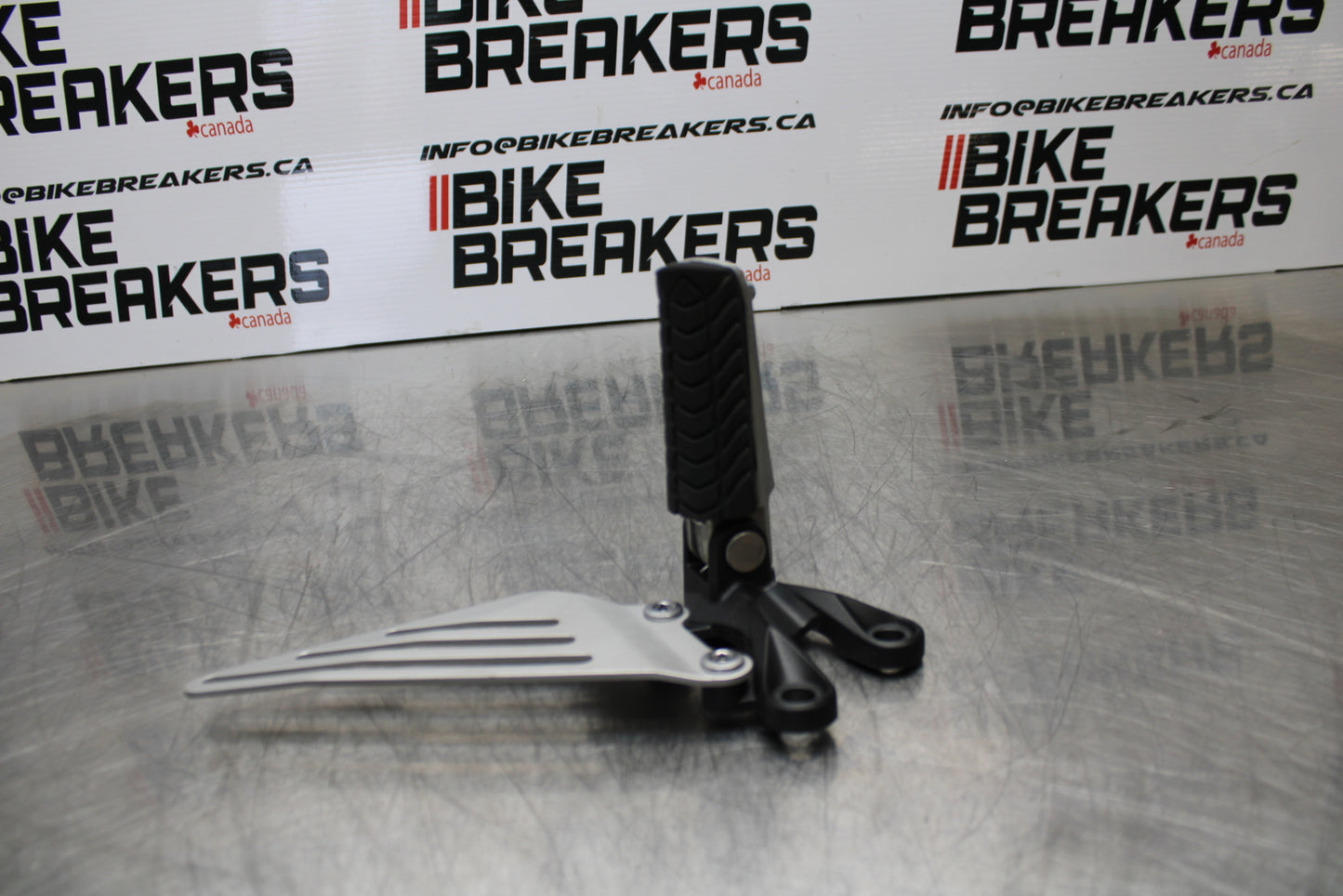 23-24 KAWASAKI NINJA ZX14R NEW!!! LEFT REARSET REAR SET DRIVER FOOT PEG BB153