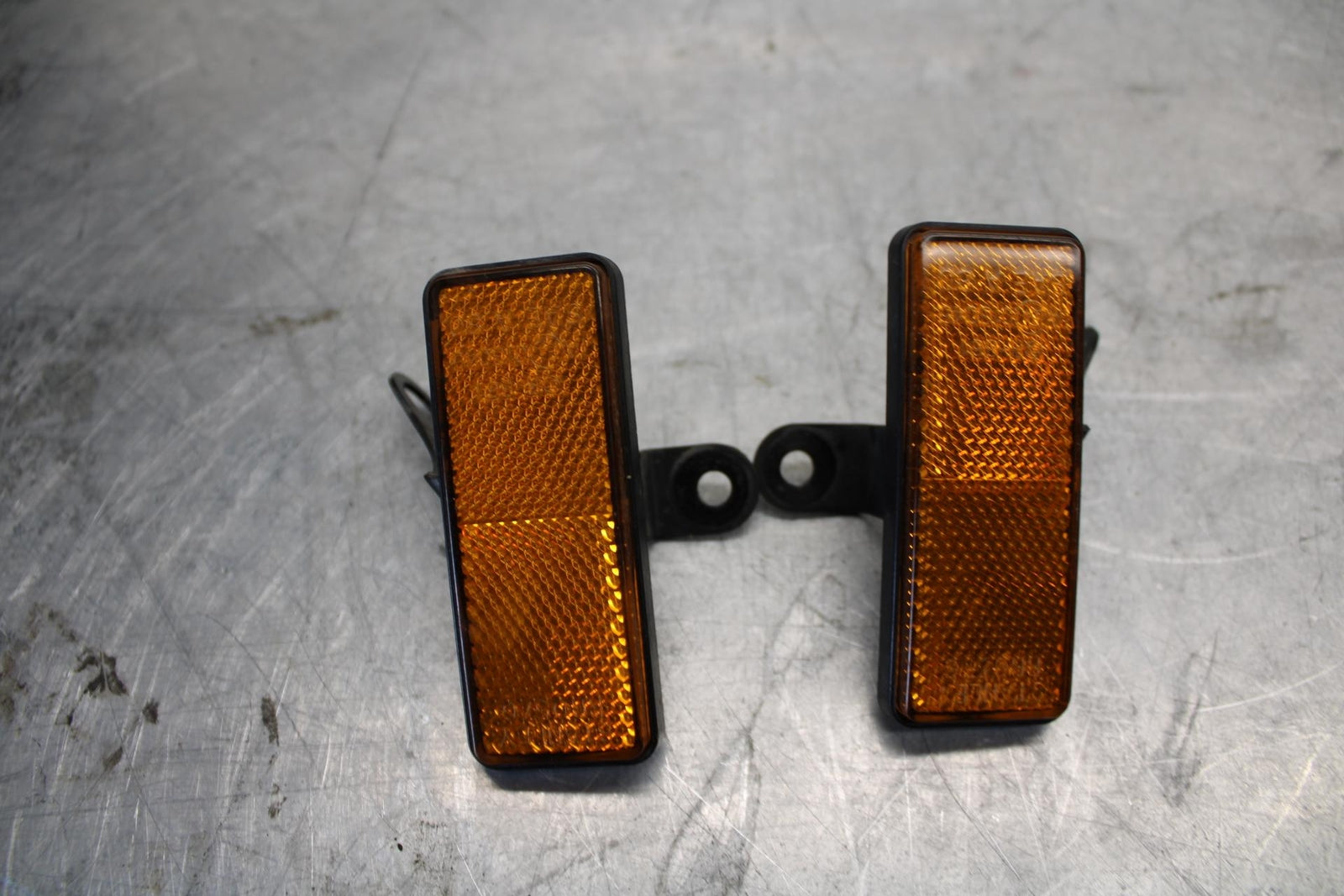 08-16 YAMAHA YZF R6 FRONT REFLECTORS REFLECTOR SET PAIR 11H-85110-01-00 BB436