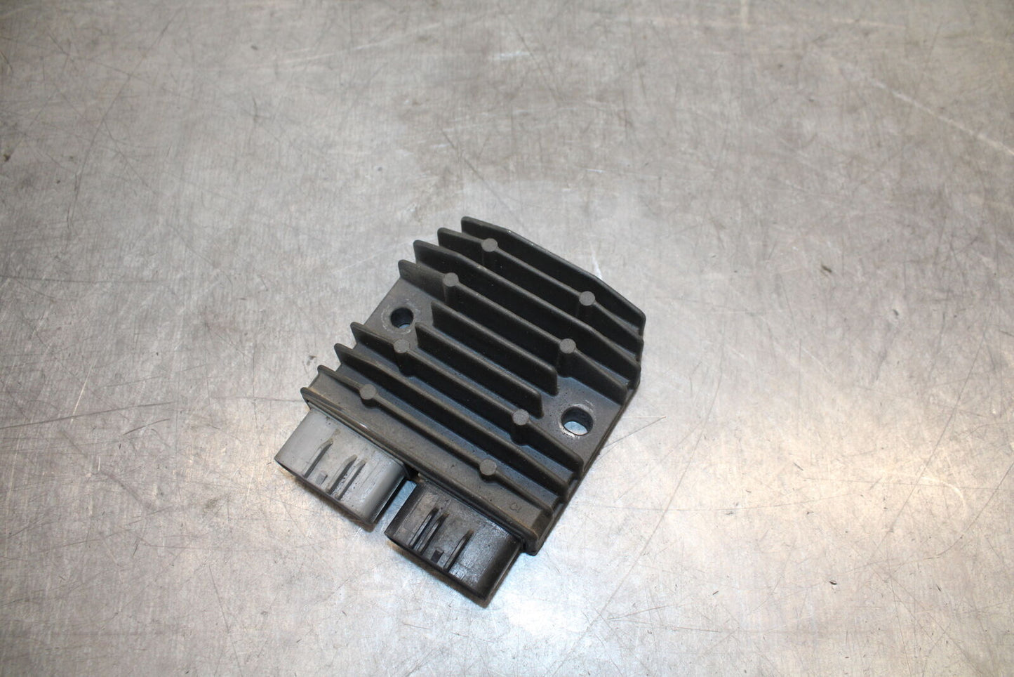 07-08 YAMAHA YZF R1 RECTIFIER VOLTAGE REGULATOR BB724