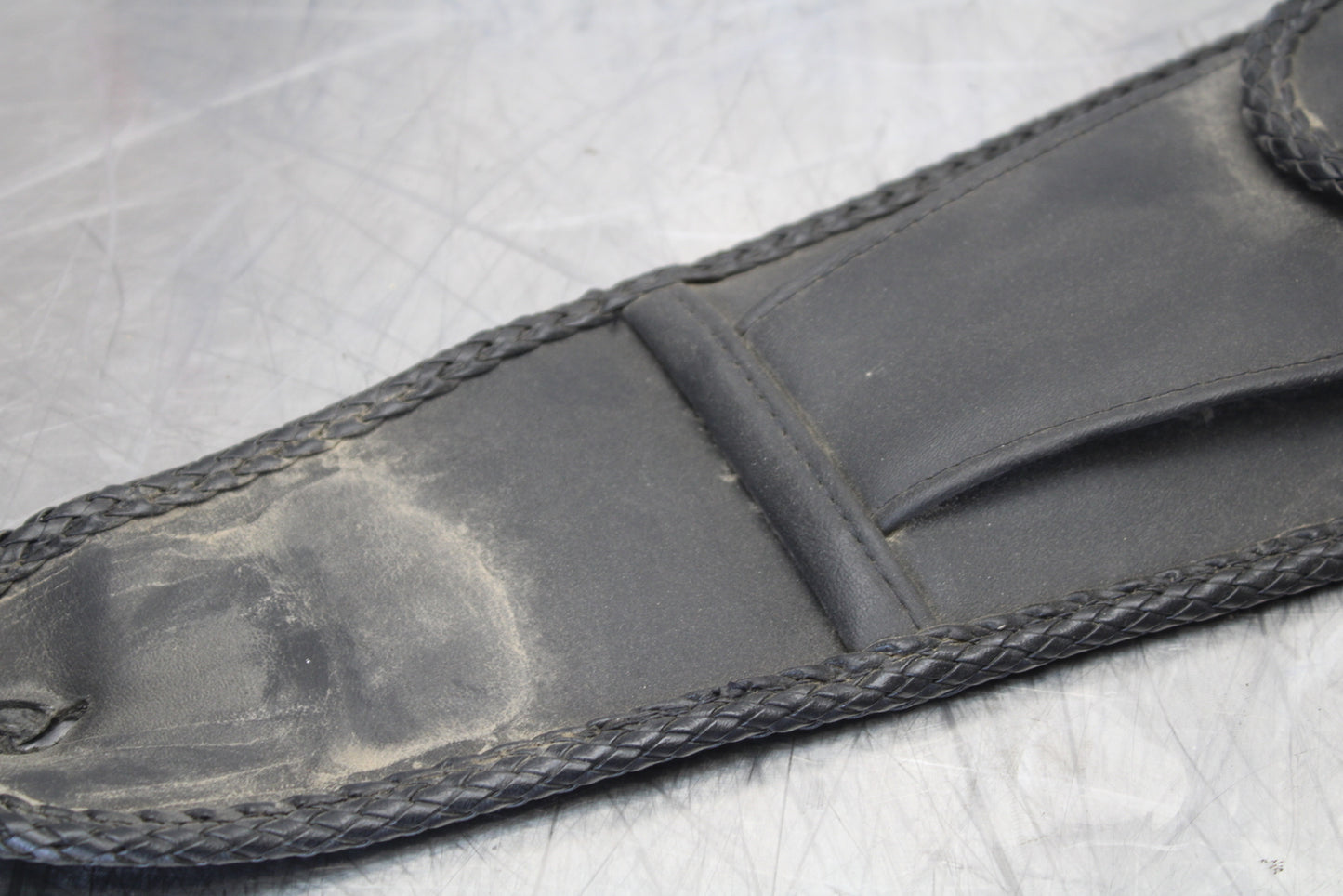 09 YAMAHA ROYAL STAR XVZ1300TF VENTURE GAS TANK FUEL CELL BELT BB151
