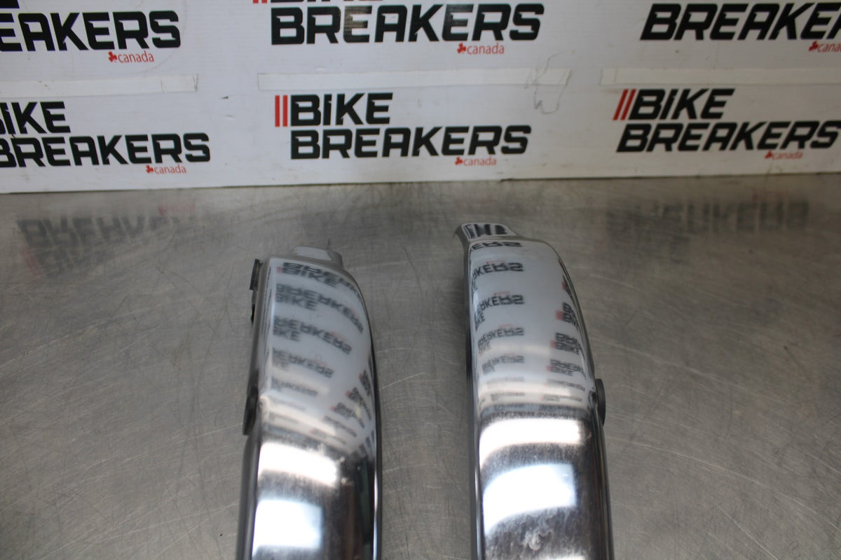 08 KAWASAKI VULCAN 1600 VN1600D NOMAD REAR FRAME SUBFRAME COVER GUARDS BB904