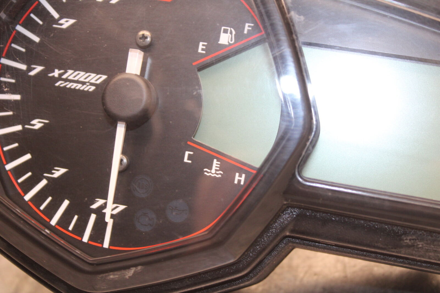 15-17 YAMAHA YZF R3 SPEEDO TACH GAUGES CLUSTER SPEEDOMETER TACHOMETER  BB111