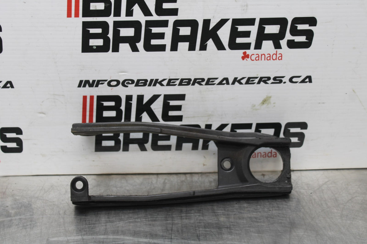 06-07 SUZUKI GSXR 600 SWINGARM CHAIN BUFFER SLIDER GUIDE BB845