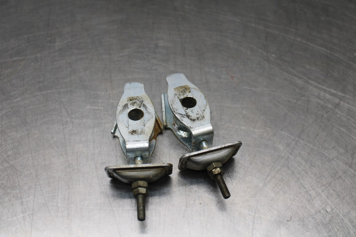 08 HONDA CBR125R SWINGARM CHAIN TENSIONER ADJUSTMENT BRACKETS  BB804