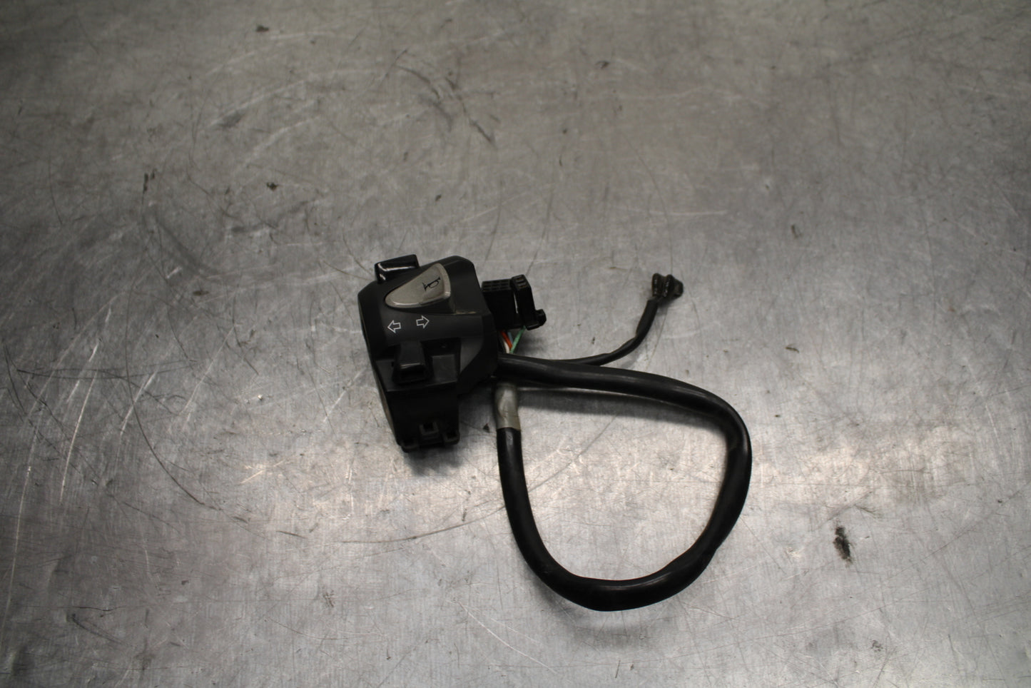 15-16 HONDA CB300F LEFT CLIP ON HANDLE HORN SIGNALS SWITCH SWITCHES BB740