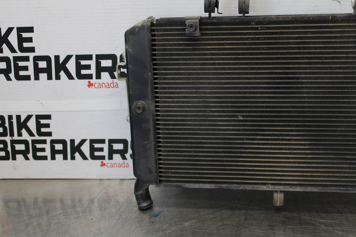 15-17 YAMAHA FJ09 ENGINE RADIATOR MOTOR COOLER COOLING RADIATER BB906