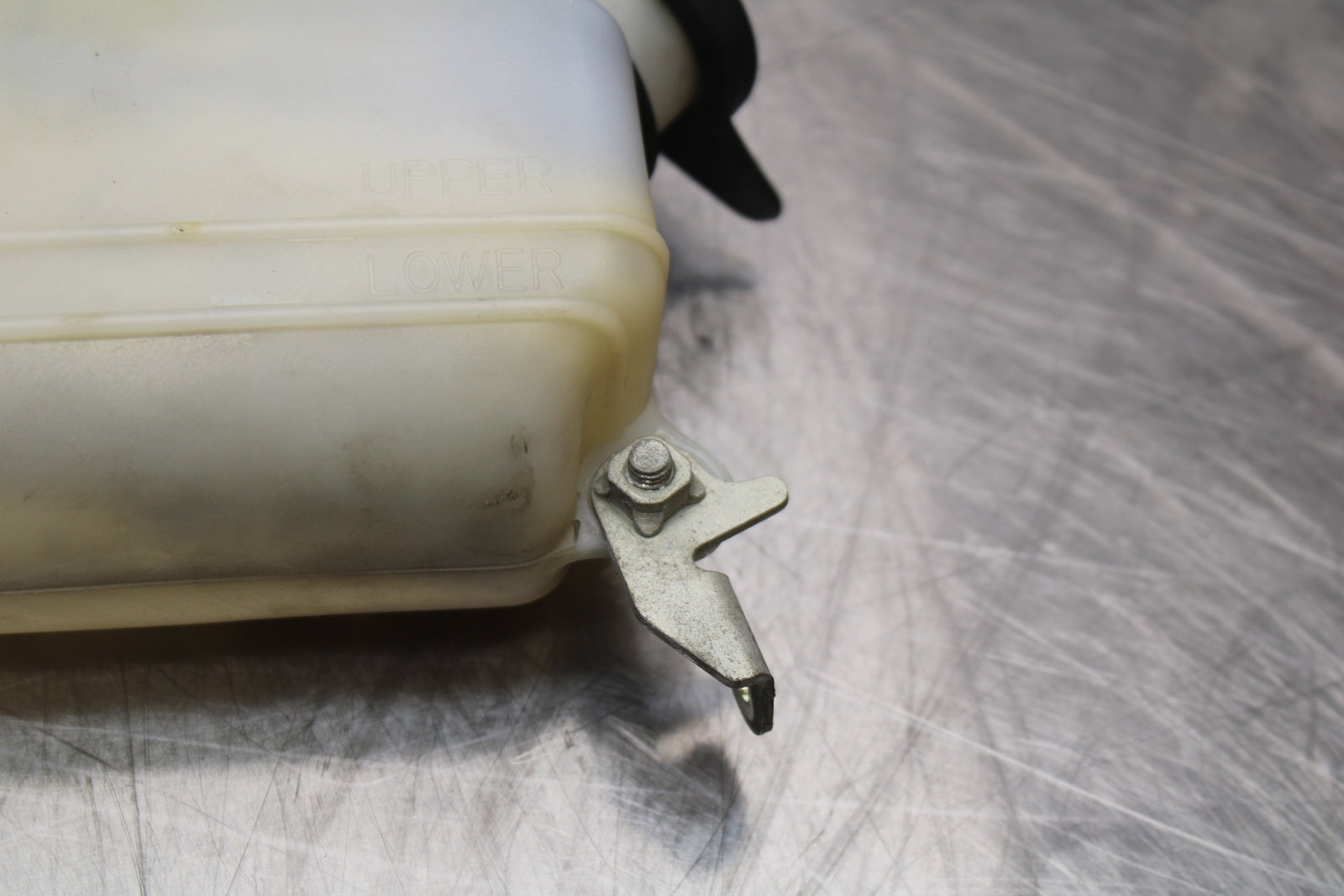 98-05 HONDA SUPER HAWK 1000 VTR1000F COOLANT WATER TANK RESERVOIR BOTTLE BB152