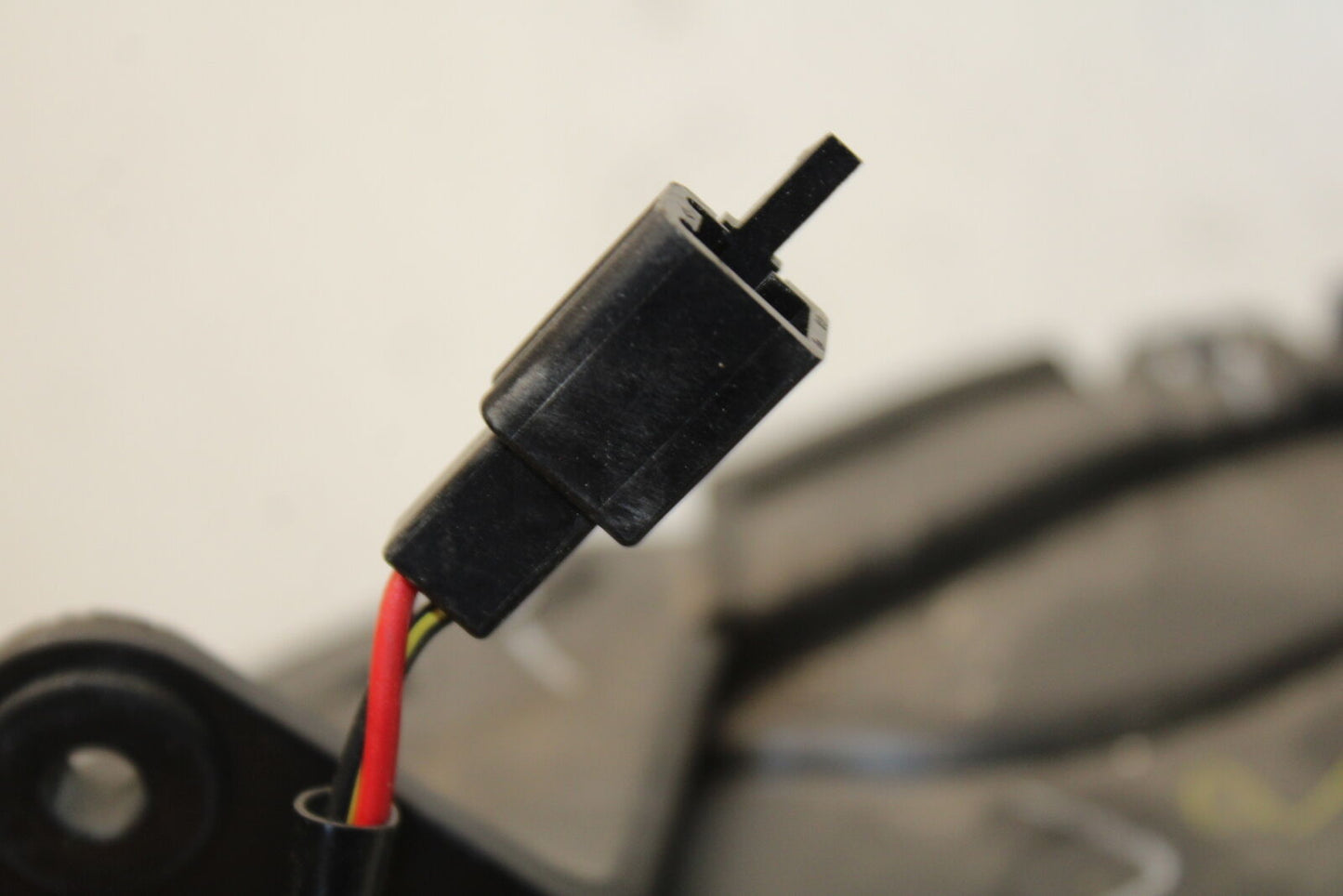 11-12 KAWASAKI NINJA 400 EX400 C FRONT HEADLIGHT HEAD LIGHT LAMP BB358