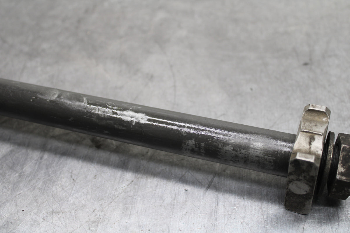 06-07 HONDA CBR1000RR REAR AXLE BACK WHEEL RIM PIVOT BOLT AXEL BB756